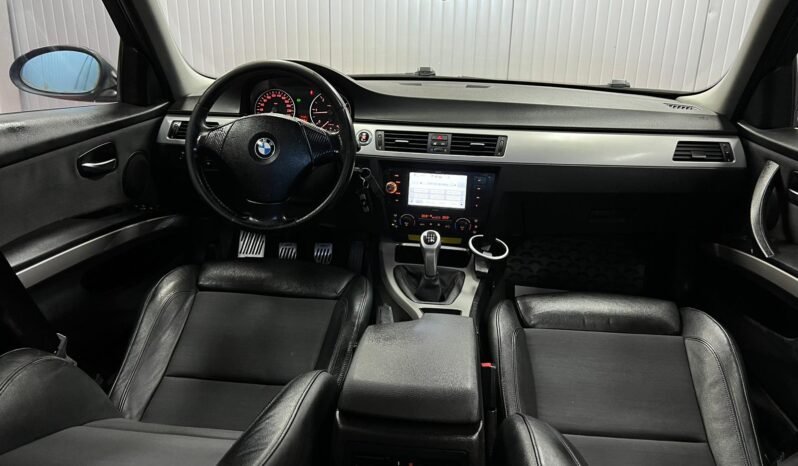 
								BMW SERIA 3 full									
