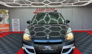 
										RENAULT SCENIC 2011 full									