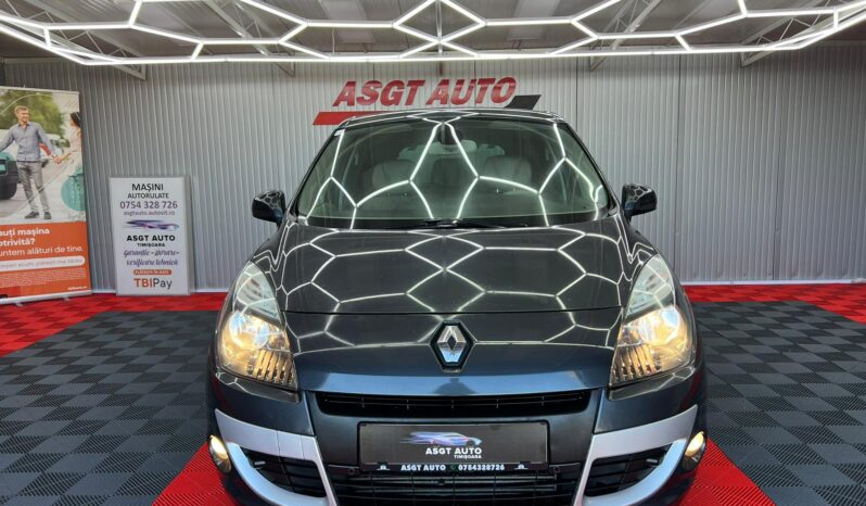 
								RENAULT SCENIC 2011 full									