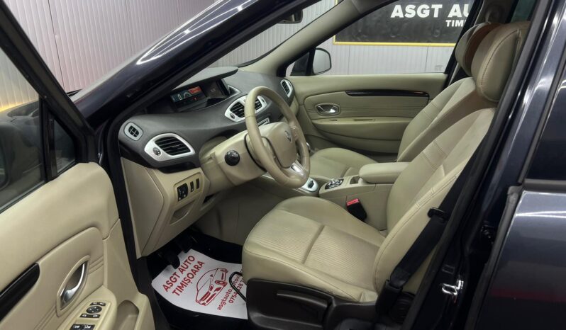 
								RENAULT SCENIC 2011 full									