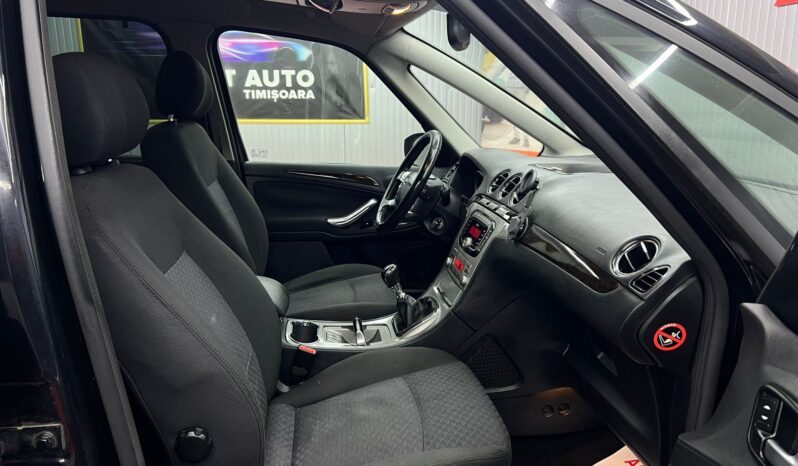 
								FORD GALAXY GHIA full									