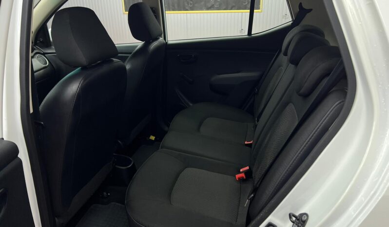 
								HYUNDAI i10 EURO 5 full									