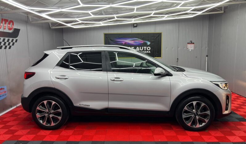 
								KIA STONIC 2018 BENZINA full									