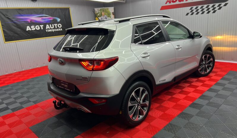 
								KIA STONIC 2018 BENZINA full									