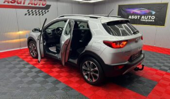 
										KIA STONIC 2018 BENZINA full									