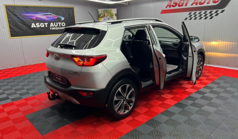 
								KIA STONIC 2018 BENZINA full									