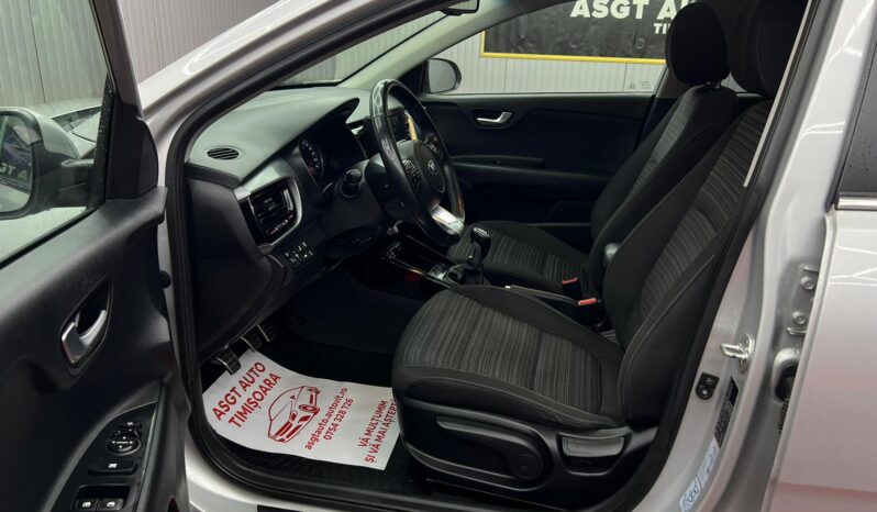 
								KIA STONIC 2018 BENZINA full									