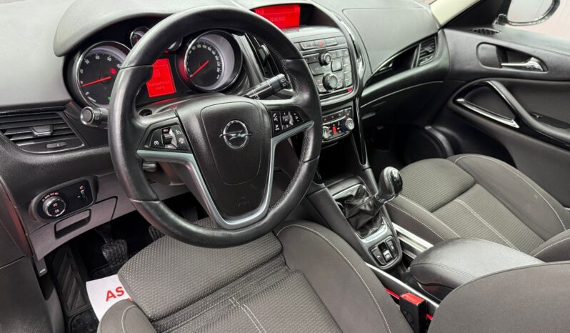 
								OPEL ZAFIRA TOURER 7 LOCURI full									