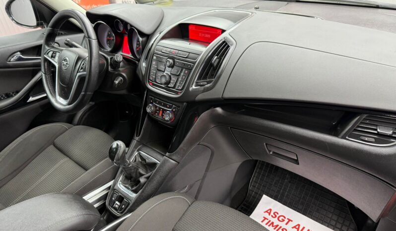 
								OPEL ZAFIRA TOURER 7 LOCURI full									