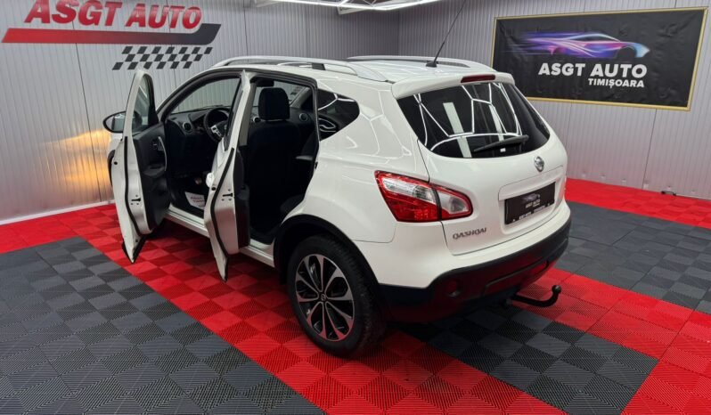 
								NISSAN QASHQAI 2013 full									