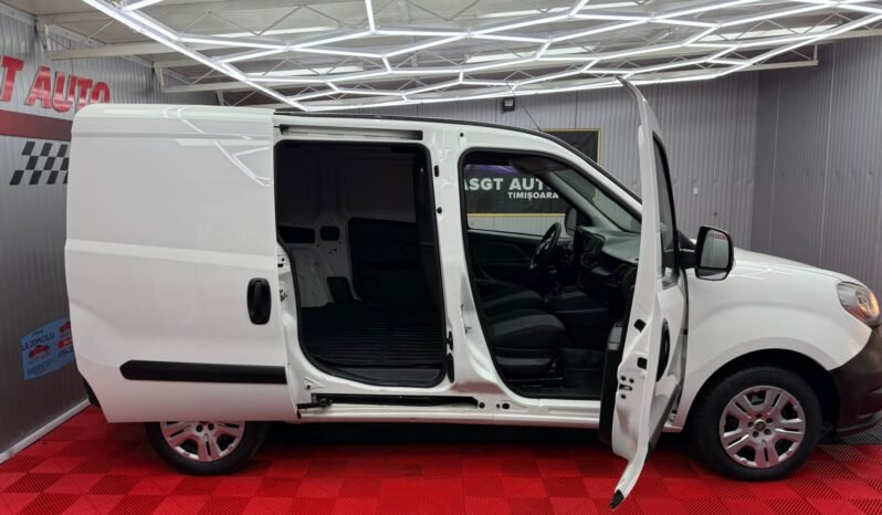 
								FIAT DOBLO 2017 full									