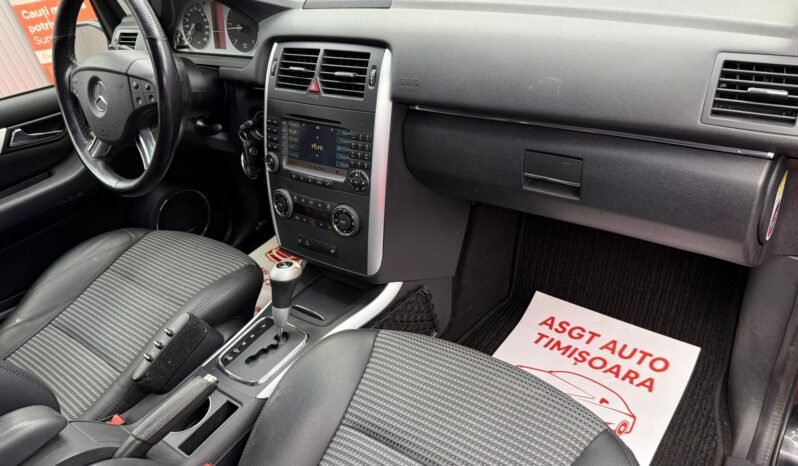 
								MERCEDES B200 AUTOMAT full									