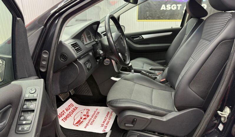 
								MERCEDES B200 AUTOMAT full									