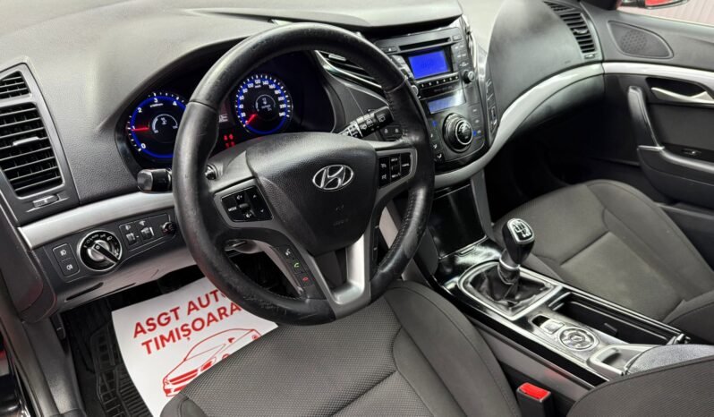 
								HYUNDAI i40, 2013, euro 5 full									