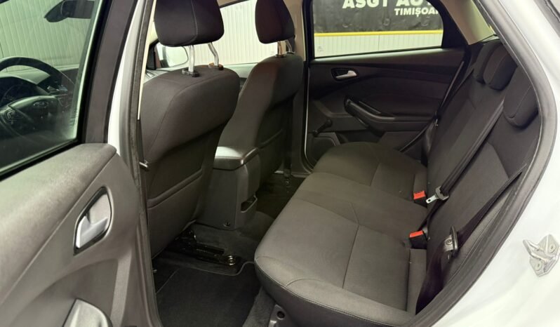 
								FORD FOCUS 2017,EURO 6,BENZINA full									