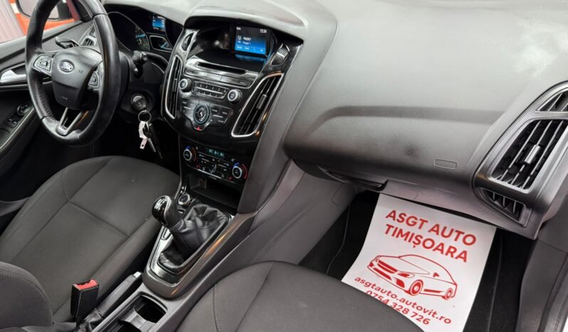 
								FORD FOCUS 2017,EURO 6,BENZINA full									