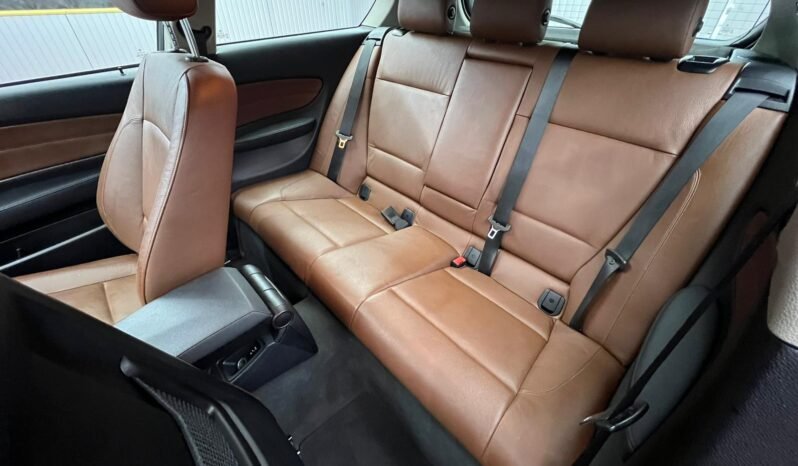 
								BMW SERIA 1, 2000 BENZINA, 143 CP ,AUTOMATA full									