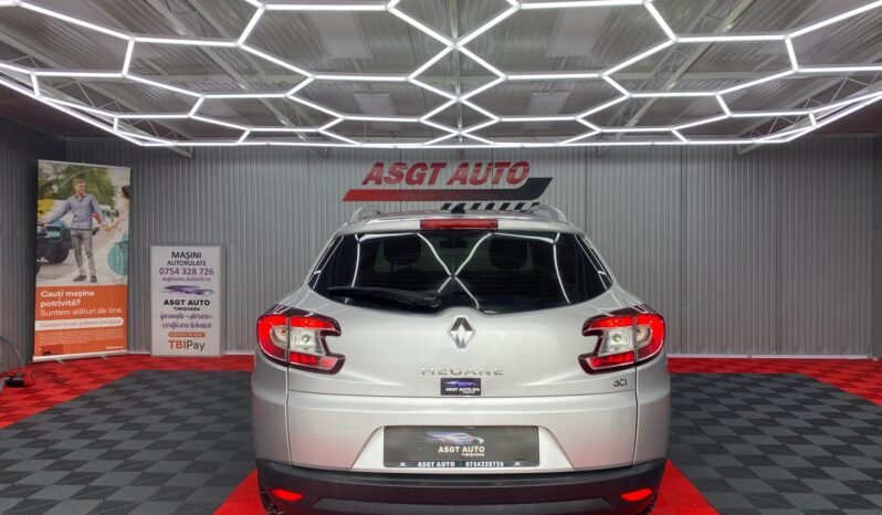 
								RENAULT MEGANE full									