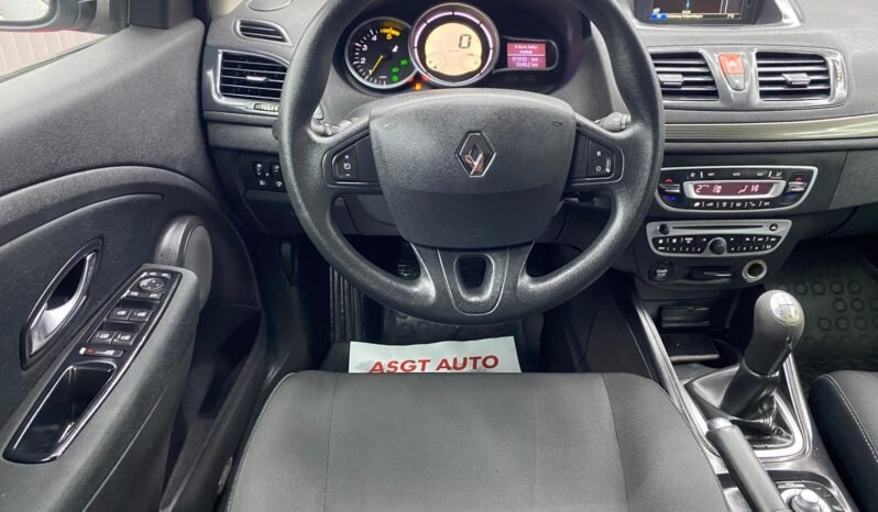
								RENAULT MEGANE full									