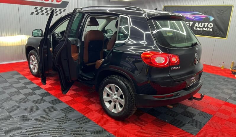 
								VW TIGUAN, AUTOMATA, 4X4, full									