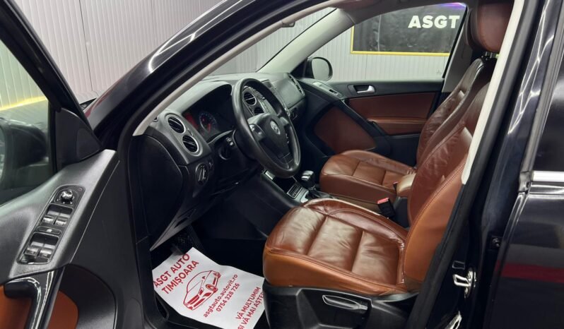 
								VW TIGUAN, AUTOMATA, 4X4, full									