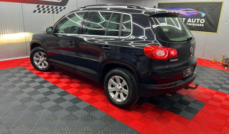 
								VW TIGUAN, AUTOMATA, 4X4, full									