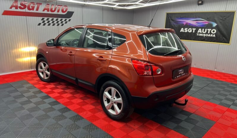 
								NISSAN QASHQAI, 4X4 full									