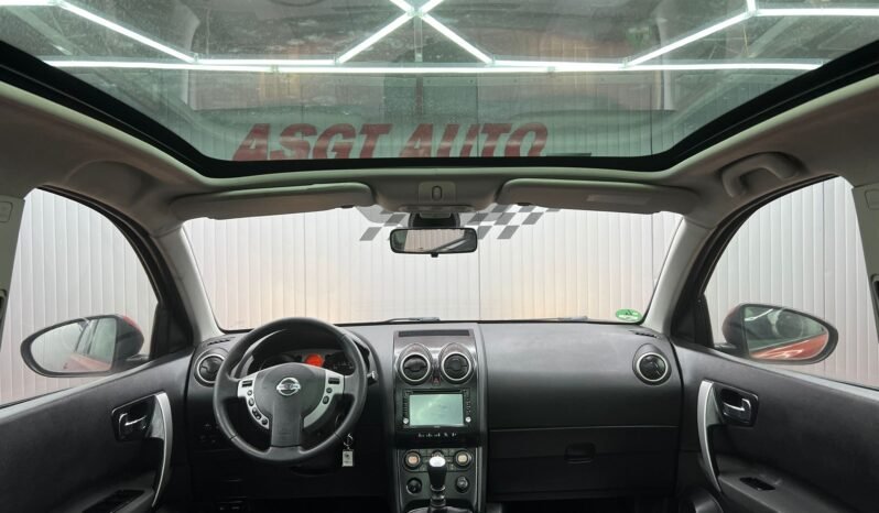 
								NISSAN QASHQAI, 4X4 full									
