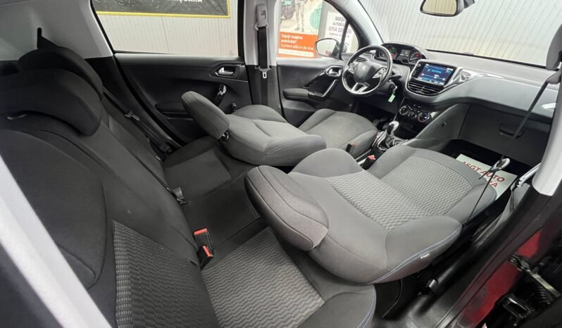 
								PEUGEOT 208, AN 2019, EURO 6 full									