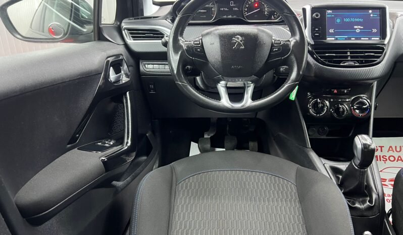 
								PEUGEOT 208, AN 2019, EURO 6 full									