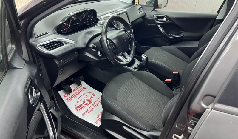 
								PEUGEOT 208, AN 2019, EURO 6 full									