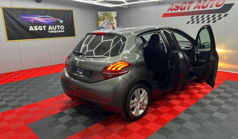 
								PEUGEOT 208, AN 2019, EURO 6 full									