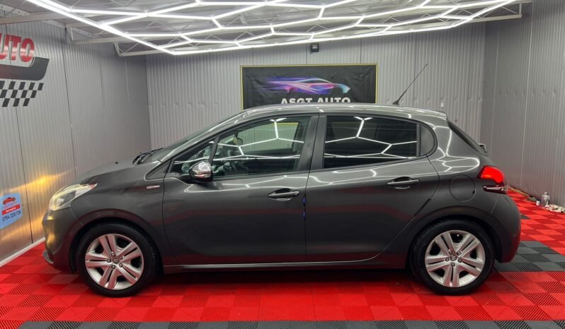 
								PEUGEOT 208, AN 2019, EURO 6 full									