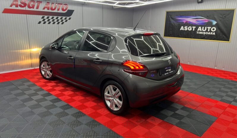 
								PEUGEOT 208, AN 2019, EURO 6 full									