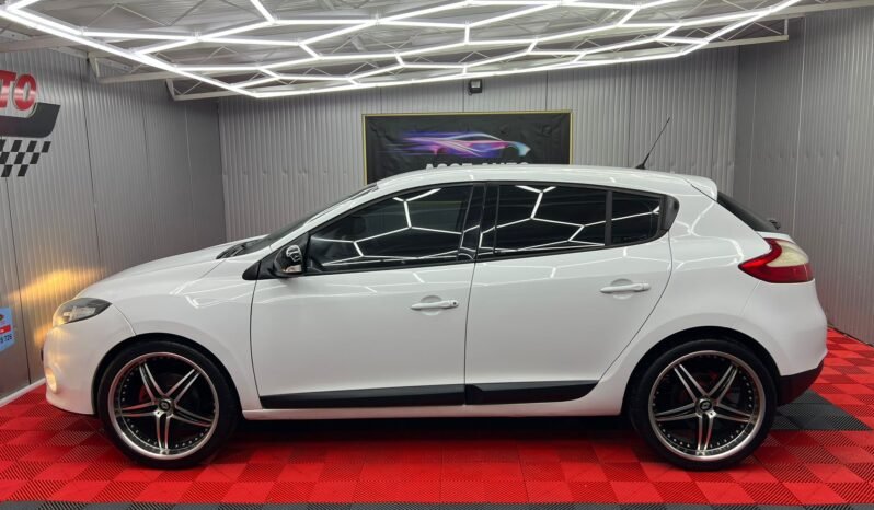 
								RENAULT MEGANE, 2012 full									