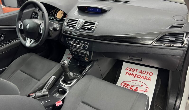 
								RENAULT MEGANE, 2012 full									