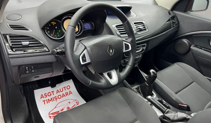 
								RENAULT MEGANE, 2012 full									