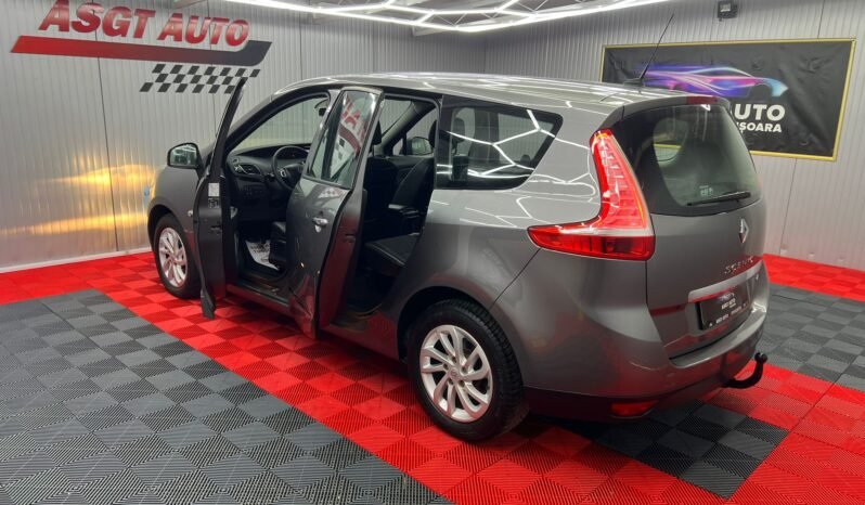 
								RENAULT SCENIC, 7 LOCURI, 2013 full									