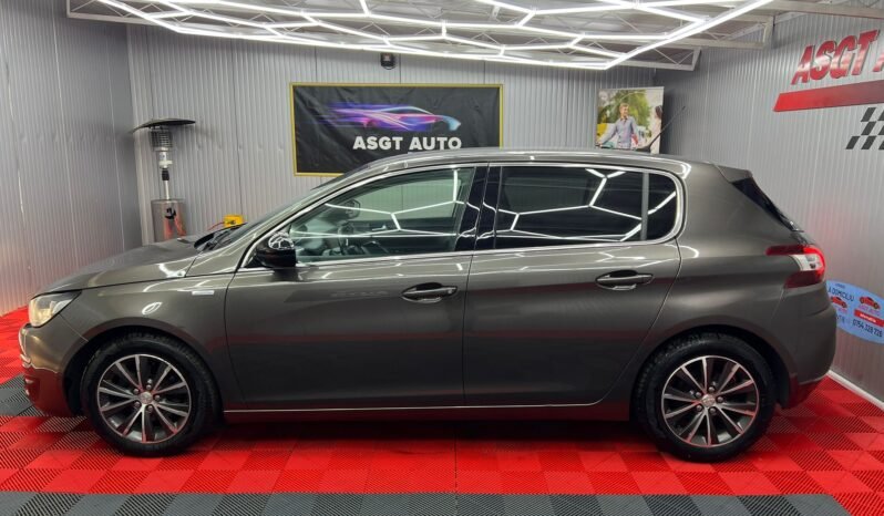 
								PEUGEOT 308, 2015, full									