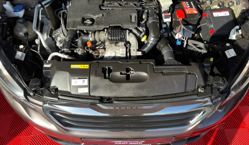 
								PEUGEOT 308, 2015, full									