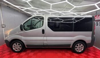 
										RENAULT TRAFIC 9 LOCURI full									
