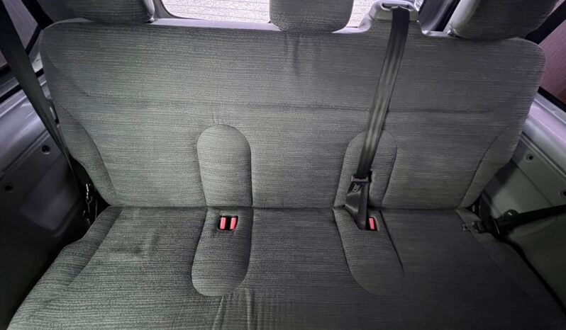 
								RENAULT TRAFIC 9 LOCURI full									