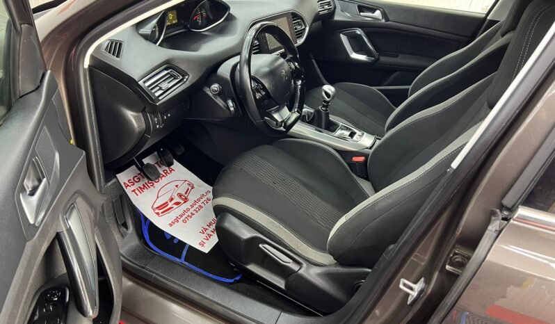 
								PEUGEOT 308, 2015, full									