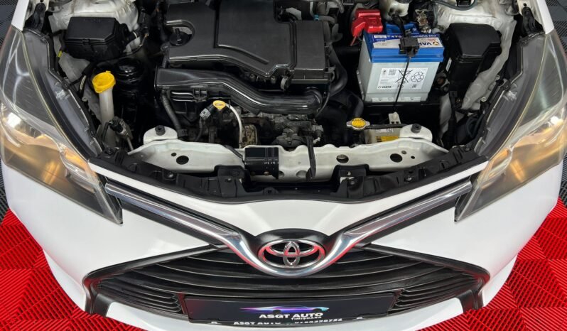 
								TOYOTA YARIS BENZINA, 2015, EURO 6 full									