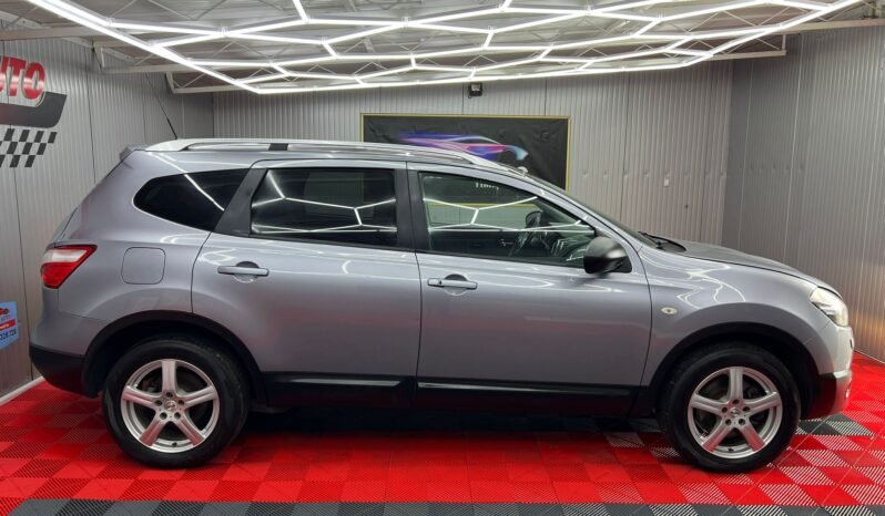 
								NISSAN QASHQAI + 2 full									