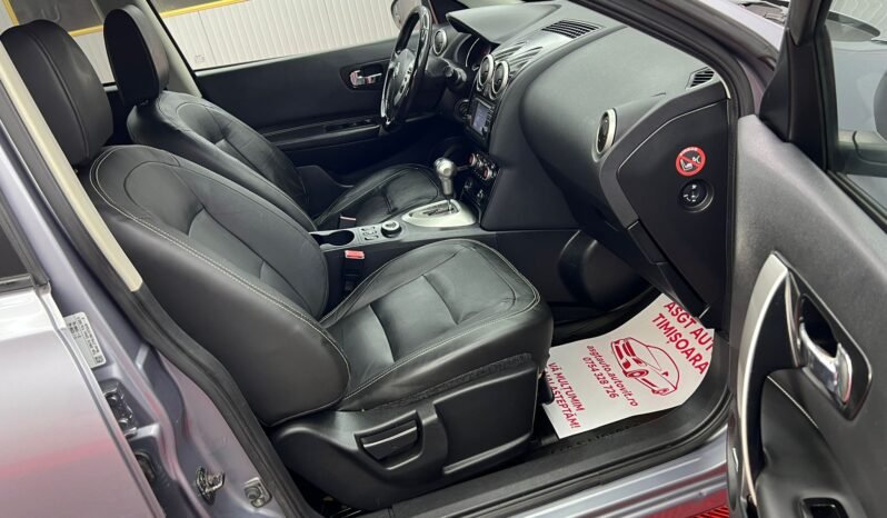 
								NISSAN QASHQAI + 2 full									