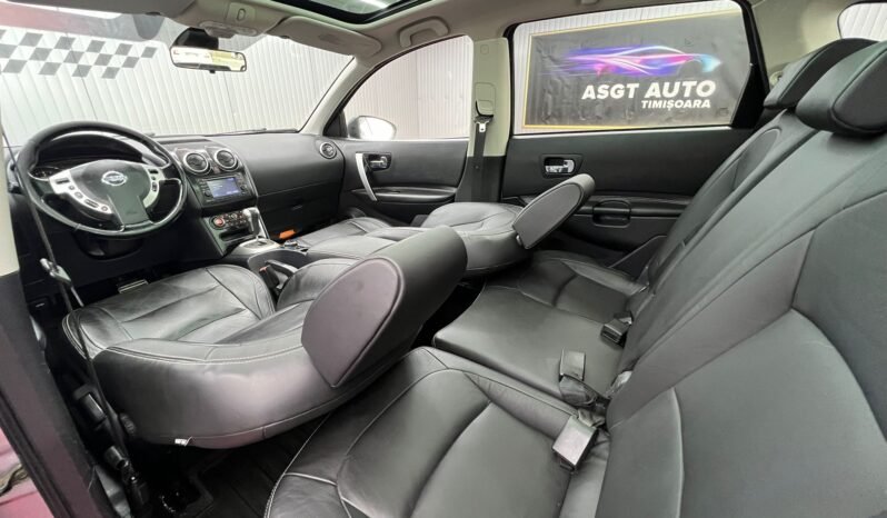 
								NISSAN QASHQAI + 2 full									