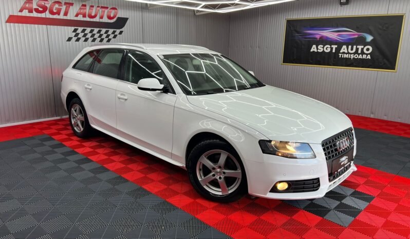 
								AUDI A 4, BENZINA full									