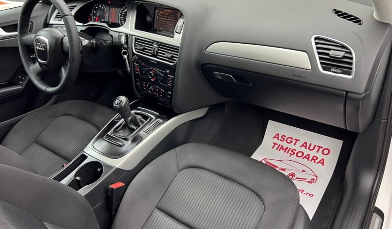 
								AUDI A 4, BENZINA full									