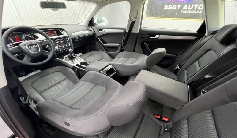 
								AUDI A 4, BENZINA full									